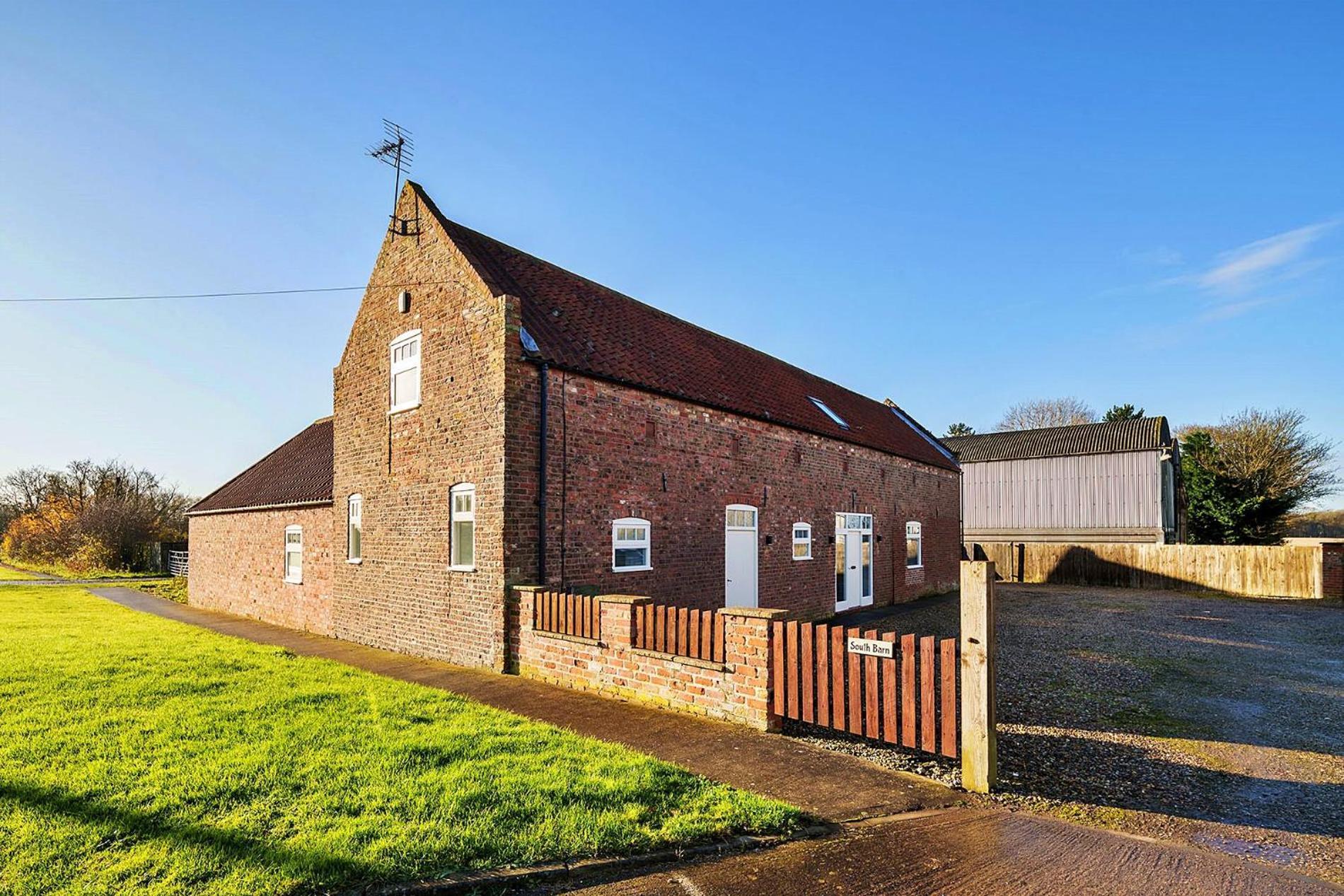 Вілла Finest Retreats - South Barn Winestead Екстер'єр фото
